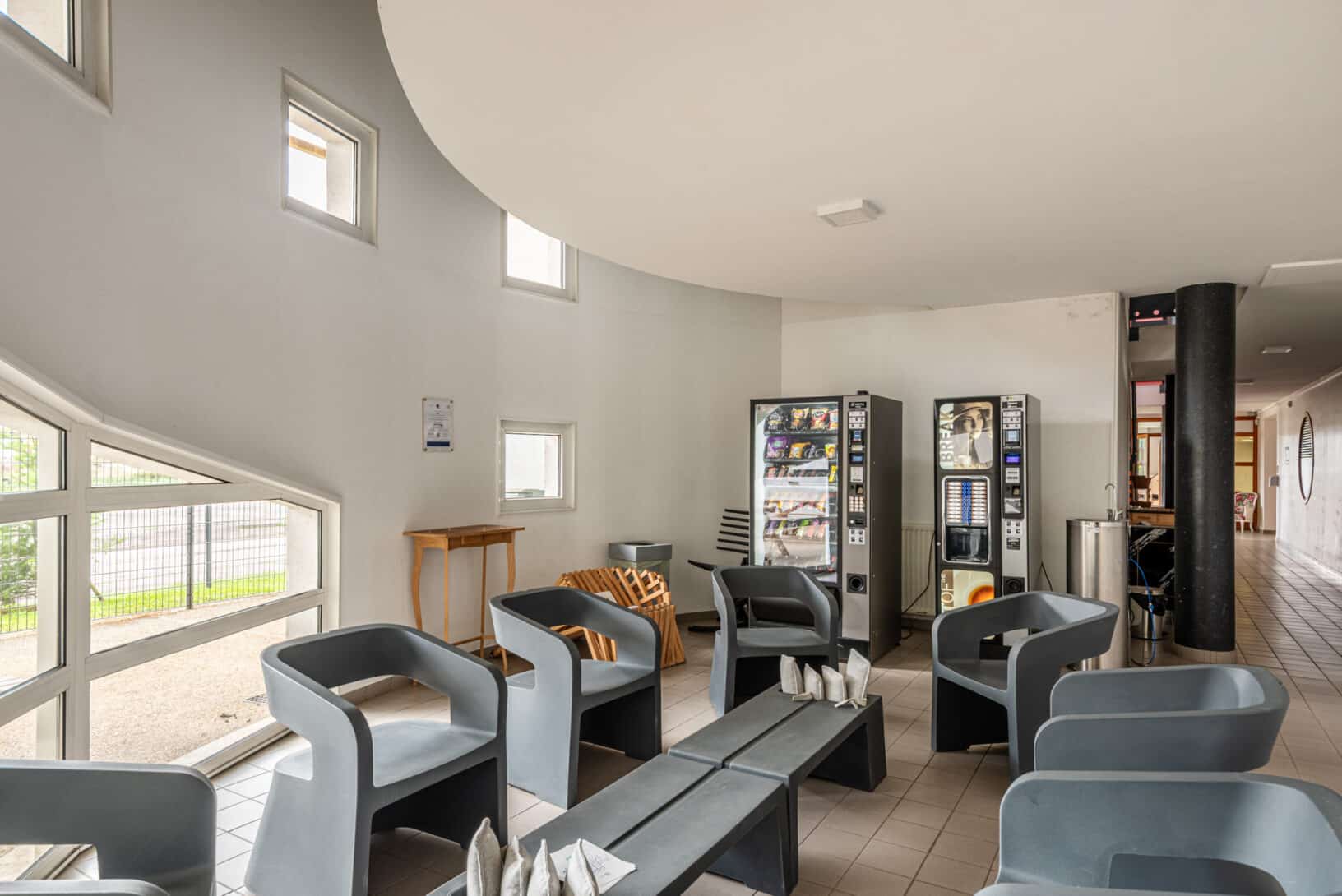 Extérieurs – services administratifs 6